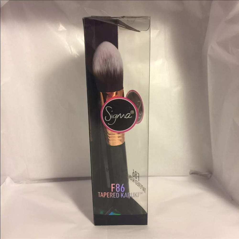 Sigma F86 Tapered Kabuki Brush.